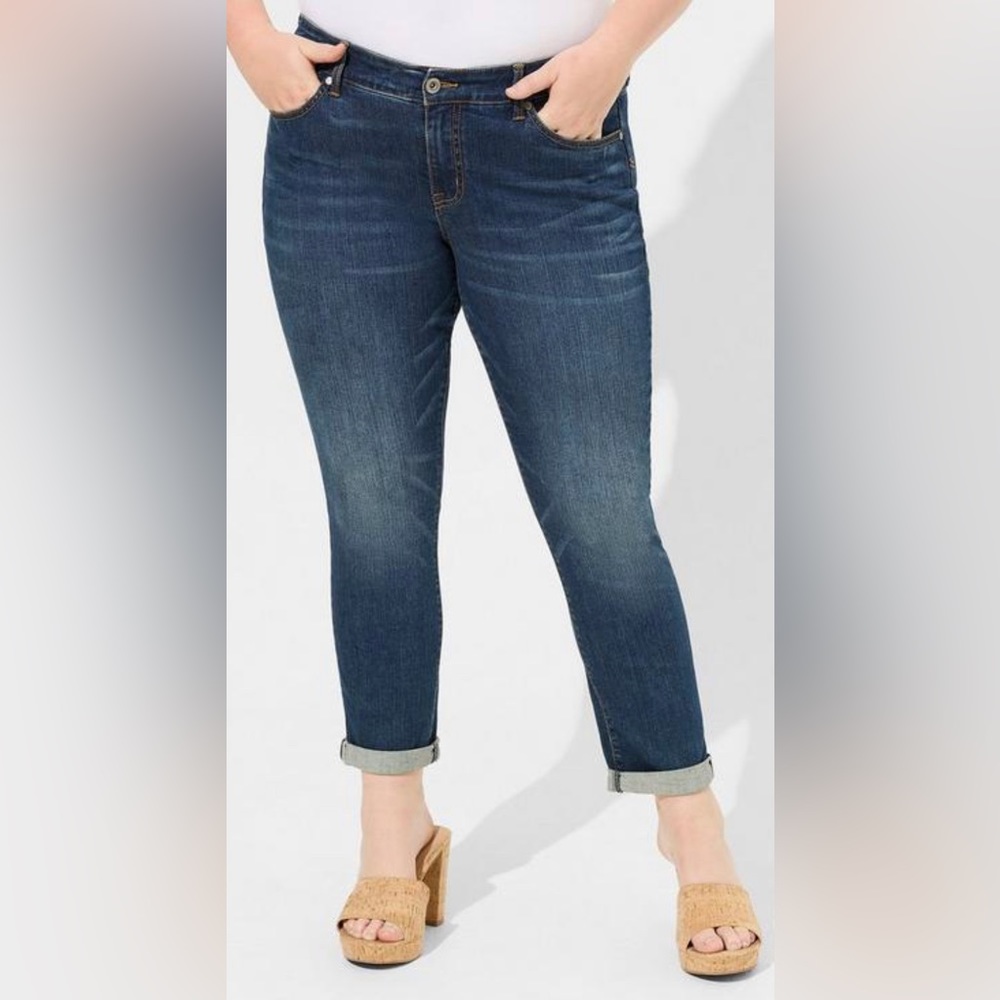 Torrid Boyfriend Medium Dark Blue Denim Jeans 16r